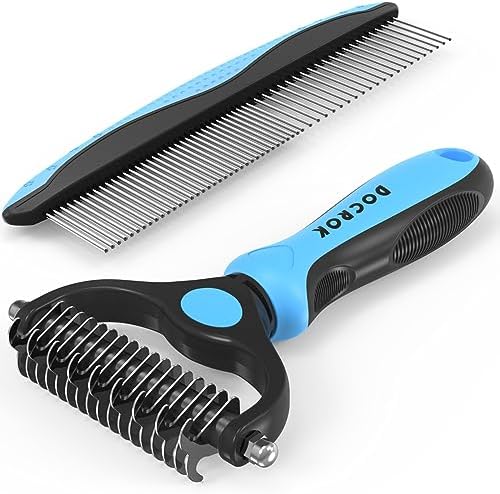 Close up of Docrok stainless steel teeth on the 2 in 1 undercoat rake