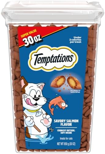 Close-up of the dual-texture crunchy and soft salmon cat treats